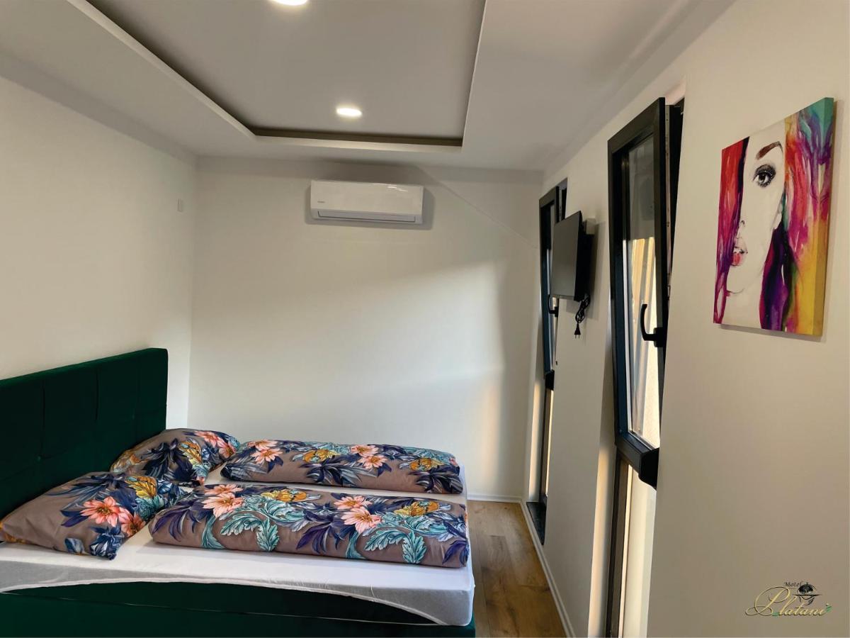 Motel Platani Kotor Varos ภายนอก รูปภาพ