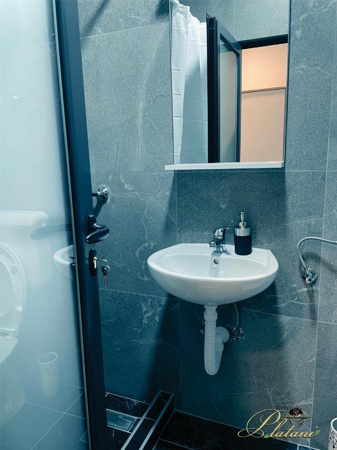 Motel Platani Kotor Varos ภายนอก รูปภาพ