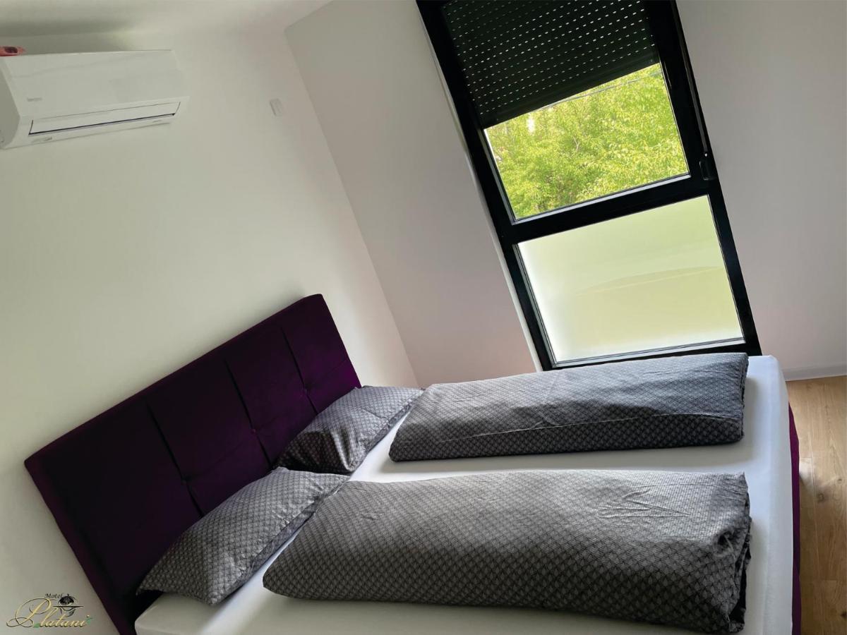 Motel Platani Kotor Varos ภายนอก รูปภาพ